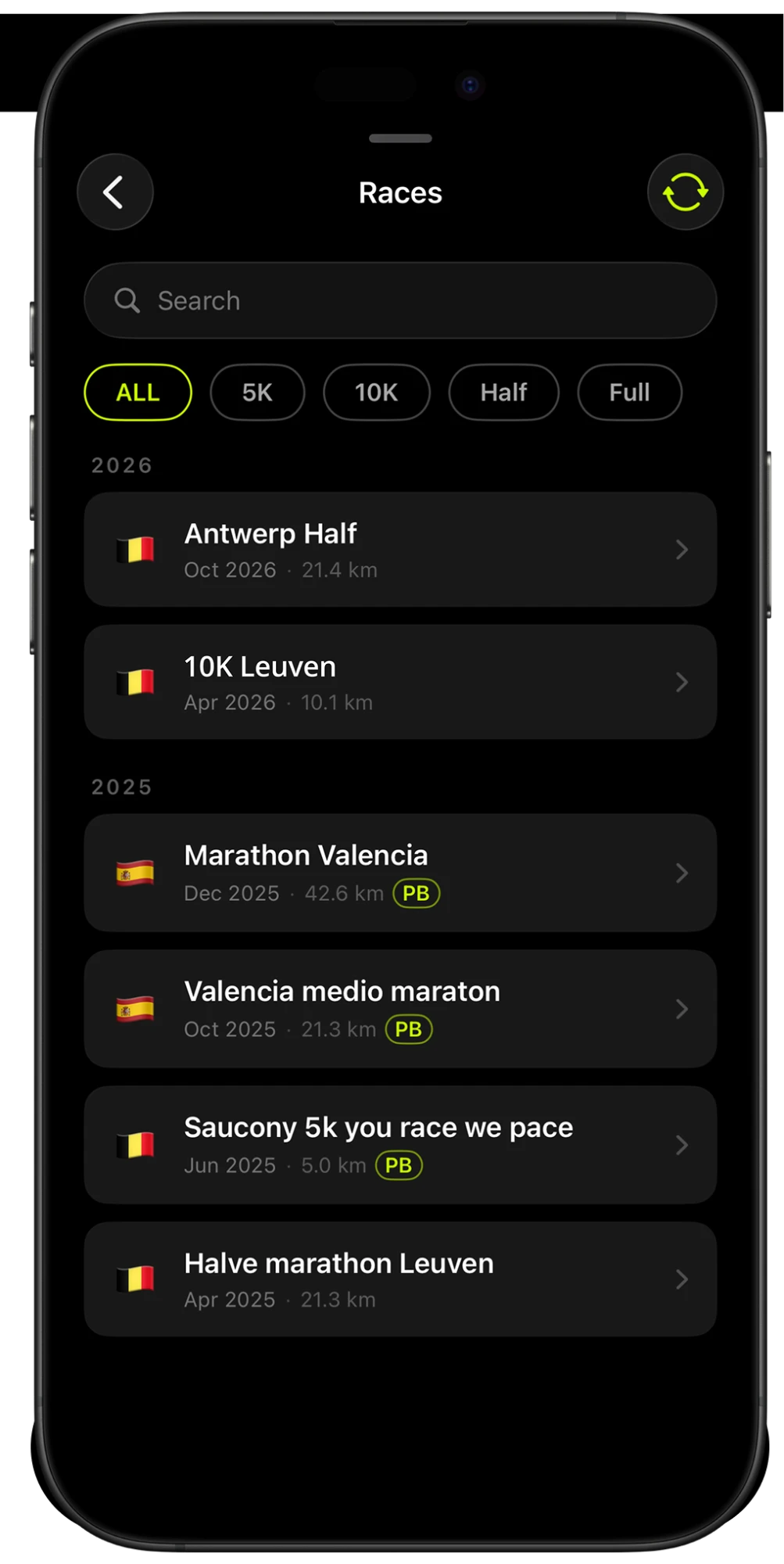 Narun races screen with races grouped by year, distance filters and PB badges
